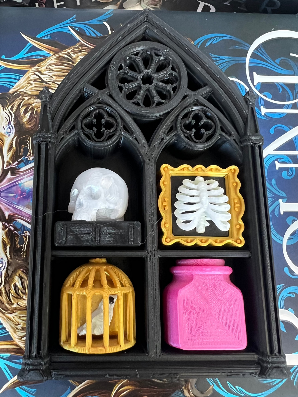 Gothic Bookshelf Fidget