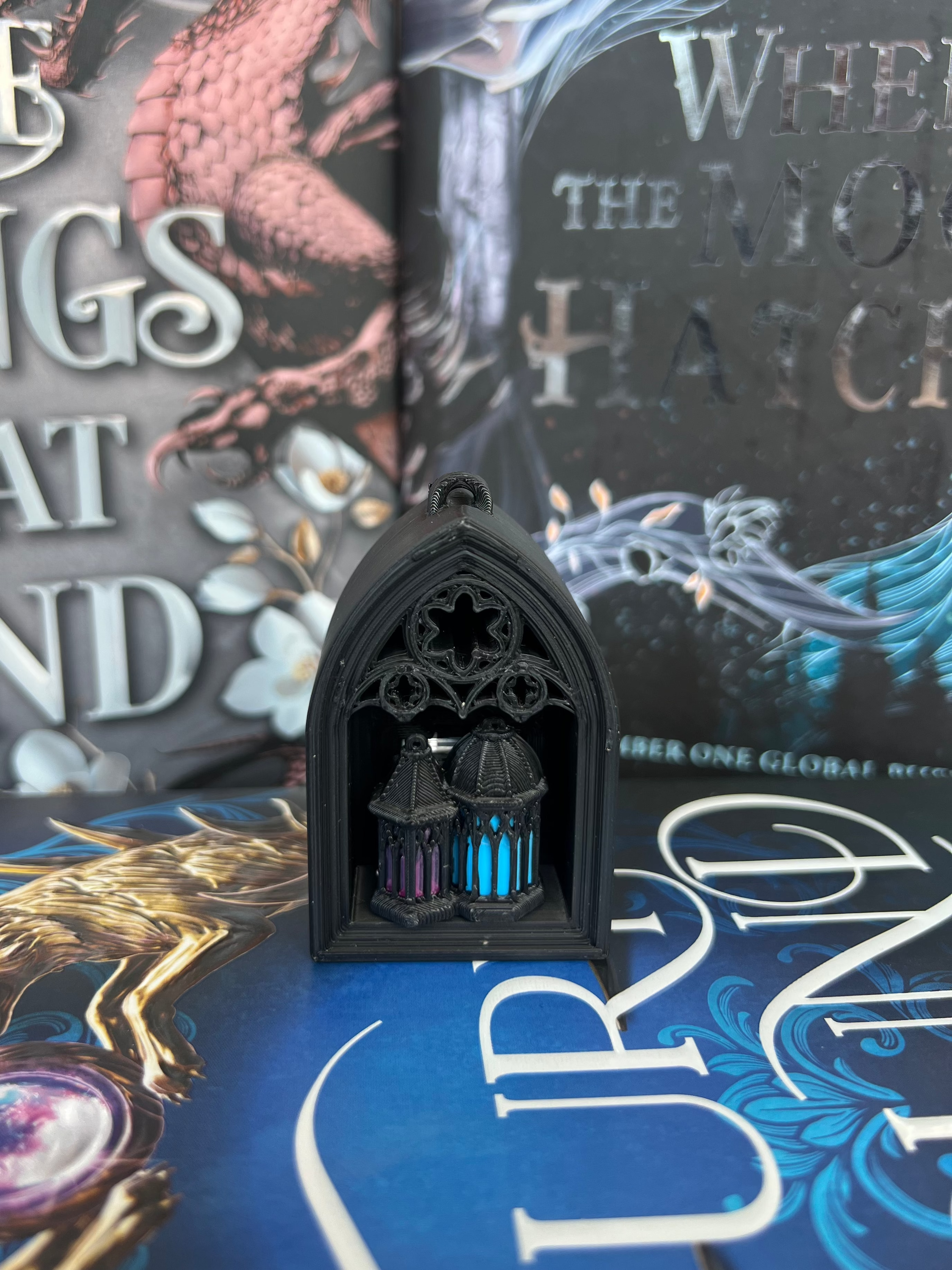 Gothic Mini Shelf - Lantern