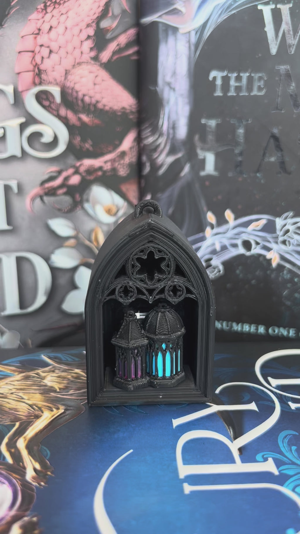Gothic Mini Shelf - Lantern